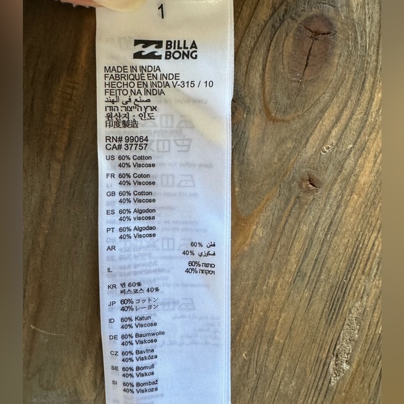 Billabong NWT overall striped Wild Pursuit Short Overall Romper in black stripe - Picture 14 of 16